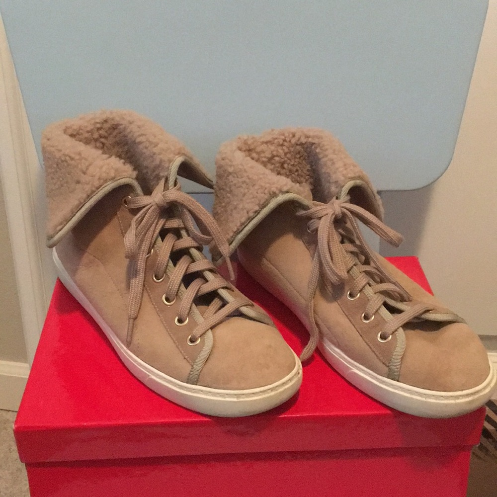 Cole Haan Sneaker with shearling lining - Size 7